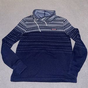 Vineyard Vines Pull over. Size: M